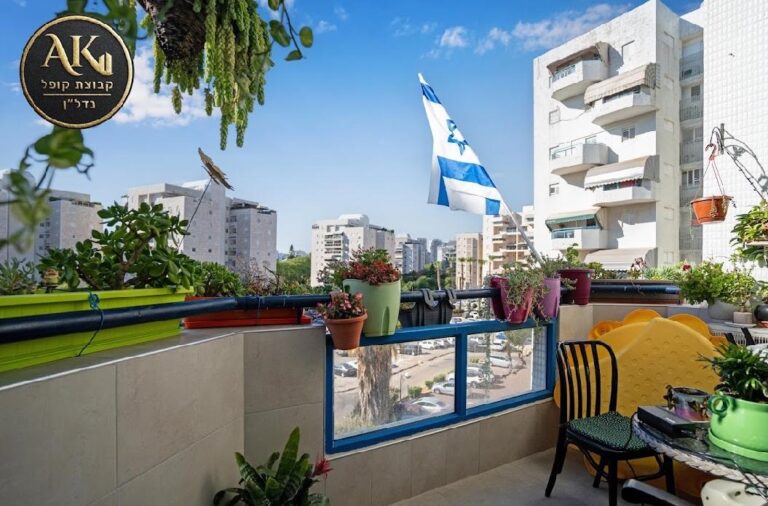 מרפסת 5 חדרים למכירה בראשון לציון קבוצת קופל נדלן